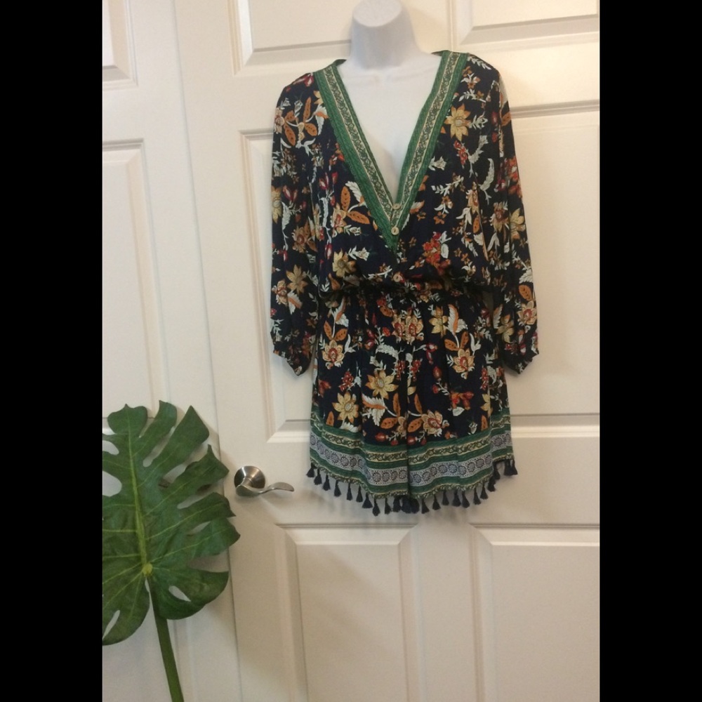Hidden Valley Romper Size Medium